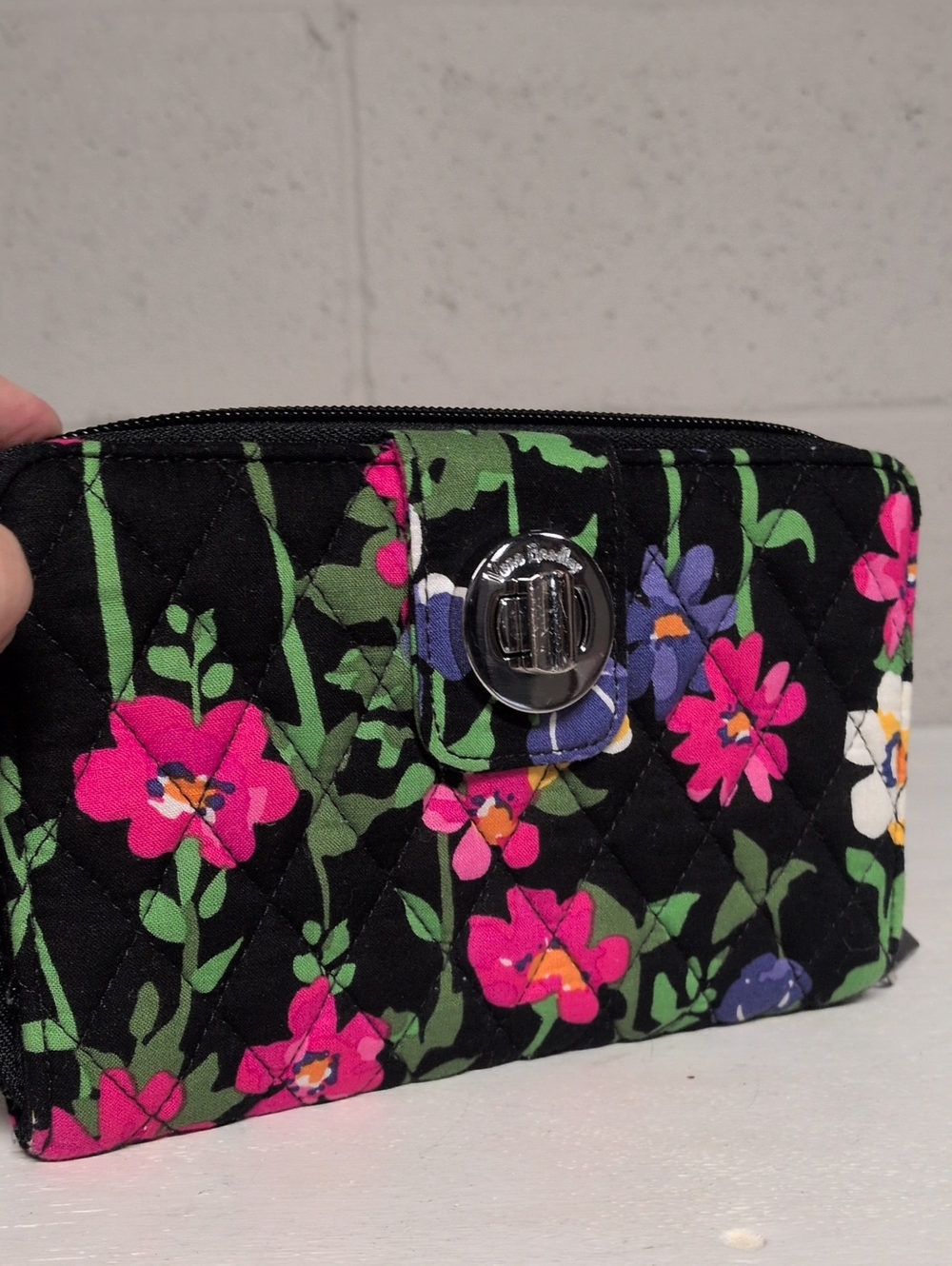 Vera Bradley Turn Lock Wallet, Wildflower Garden, like new - Picture 6 of 6